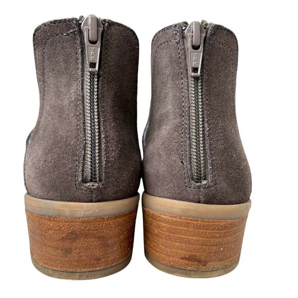 STEVE MADDEN Laramie Grey Suede Booties Women's Size 10 M - Picture 6 of 9